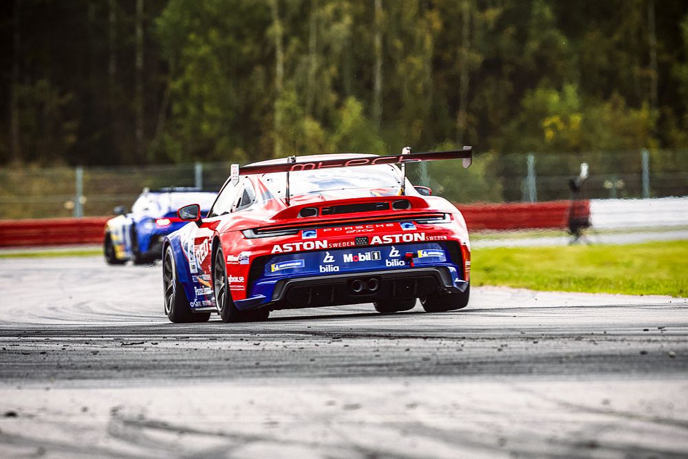 Gustav Krogh tæt på sejr i Porsche Carrera Cup-finale. 
(Foto: Porsche Carrera Cup Scandinavia)